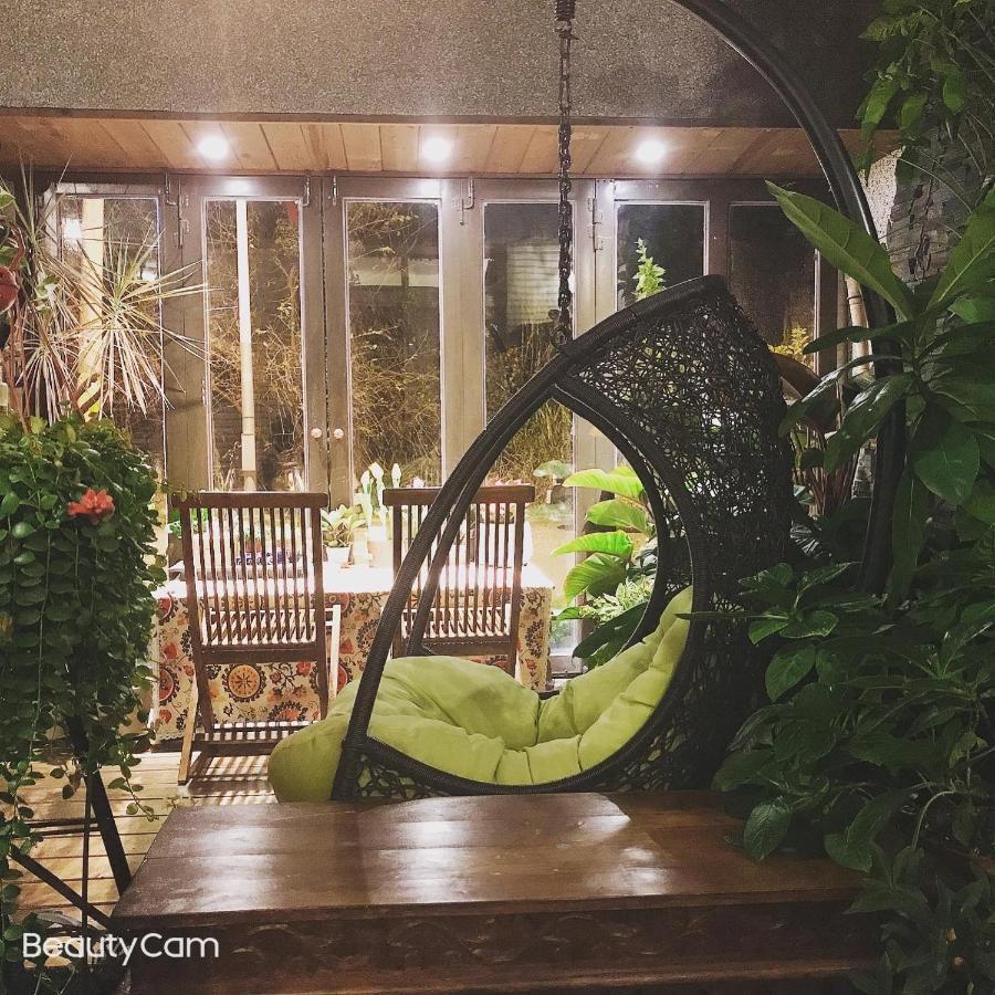 Moon House B&B Хуалянь Екстер'єр фото